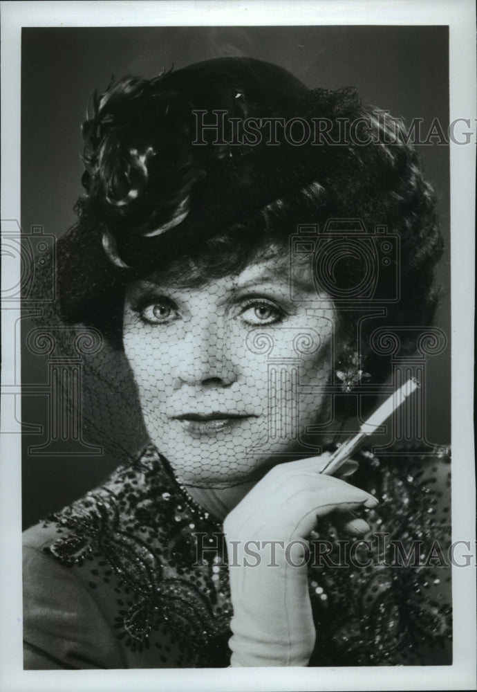 1984 Press Photo Polly Bergen In ABC&#39;s Seven-Part Series &quot;The Winds of War&quot;- Historic Images