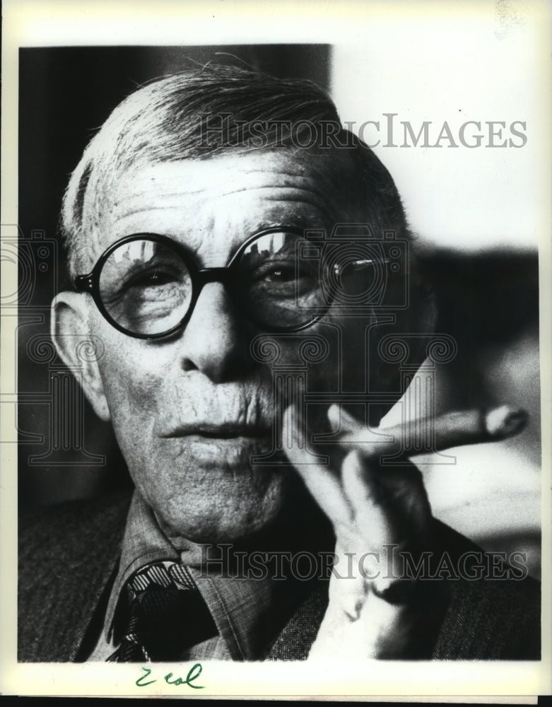 1983 Press Photo George Burns at Press Conference in London - mjx31519- Historic Images