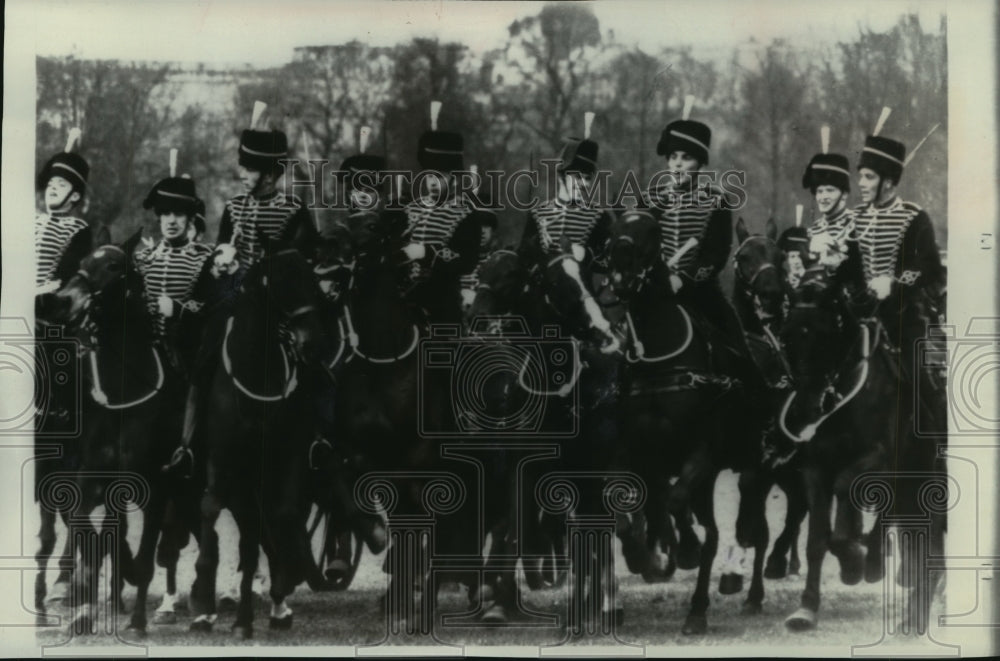 1968 Press Photo The King&#39;s Troop Royal Horse Artillery in Regent&#39;s Park, London- Historic Images