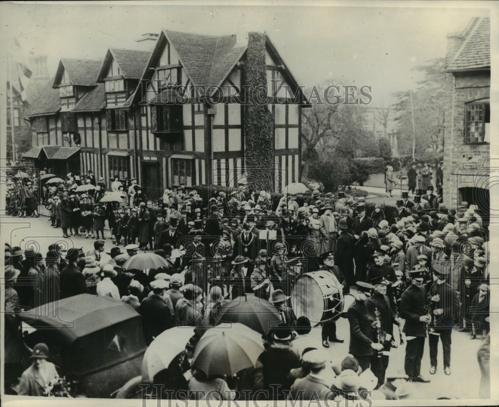 1928 Press Photo Procession of foreign nation representatives leaving Stratford- Historic Images