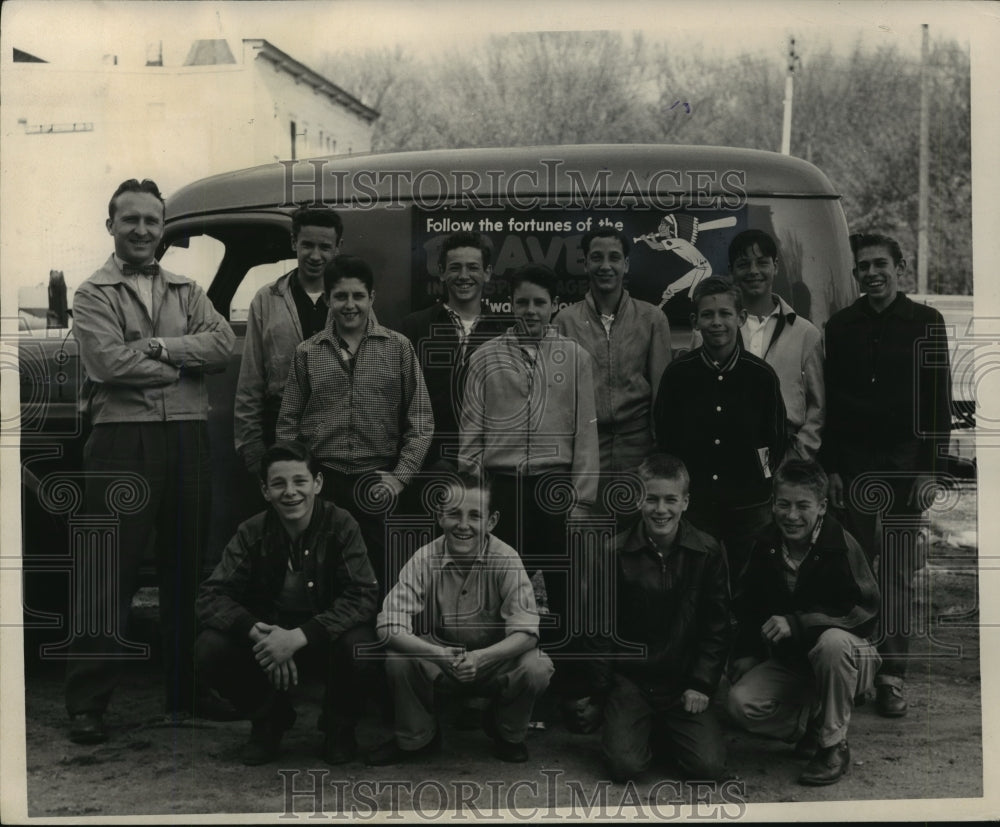 1955 Press Photo Six sets of newsboys brothers for the Journal, Wisconsin