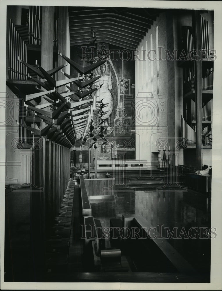 1962 Press Photo Altar of the new Coventry Cathedral in England - mjx32833