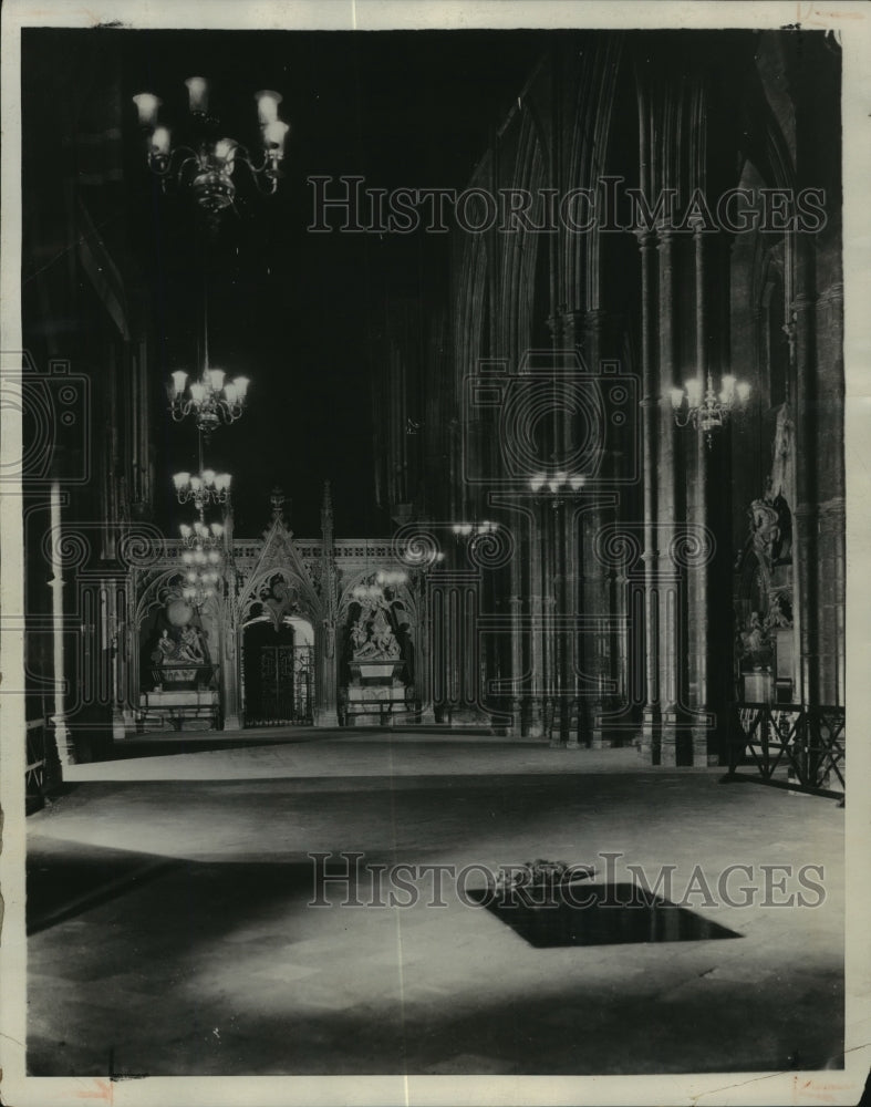 1983 Press Photo Interior of Westminster Abbey in London, England - mjx33080- Historic Images