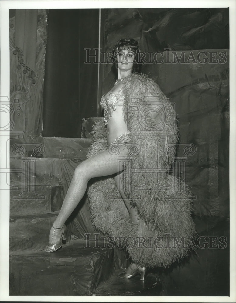 1972 Press Photo Connie Osborne, entertainer - mjx33162