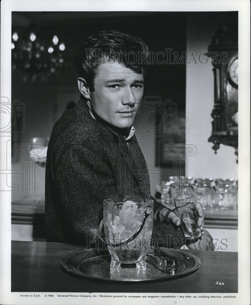 Load image into Gallery viewer, 1965 Press Photo Michael Parks in "Bus Riley's Back to Town" - mjx33787
