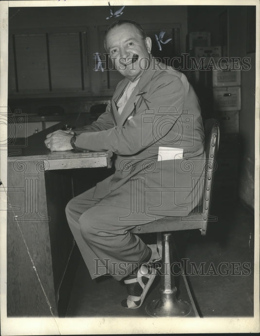 1943 Press Photo Barney Oldfield, automobile racer - mjx33963- Historic Images