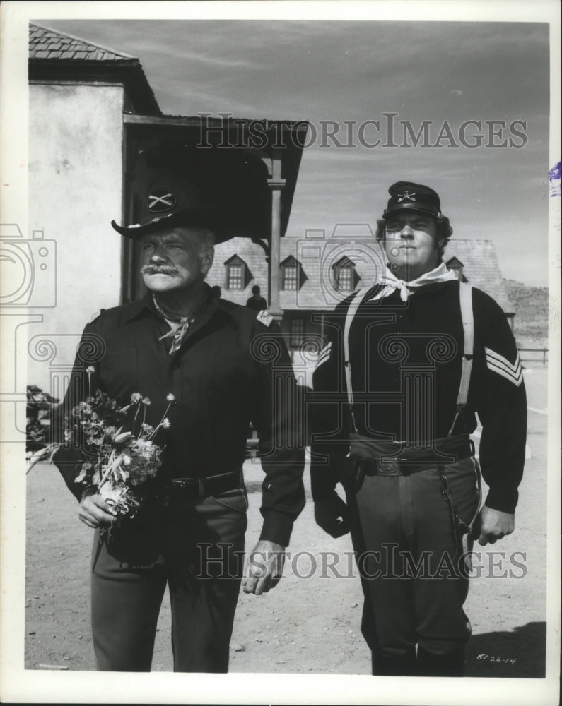 1971 Press Photo Brian Keith and Merlin Olsen in "Something Big" - mjx34075