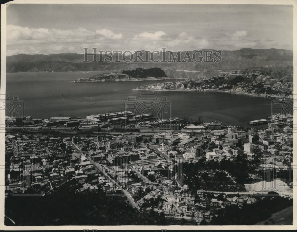 1935 Press Photo Wellington, on North Island, in New Zealand - mjx34168