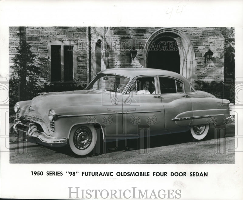 Load image into Gallery viewer, 1949 Press Photo 1950 Series "98" Futuramic Oldsmobile Four Door Sedan
