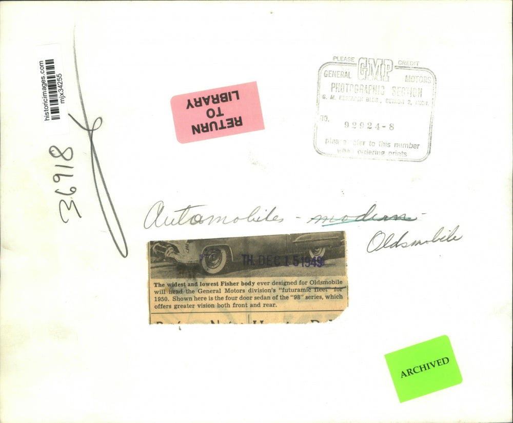 1949 Press Photo 1950 Series "98" Futuramic Oldsmobile Four Door Sedan