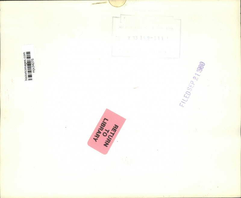 Load image into Gallery viewer, 1960 Press Photo 1960 Oldsmobile Super 88 Celebrity Sedan - mjx34275
