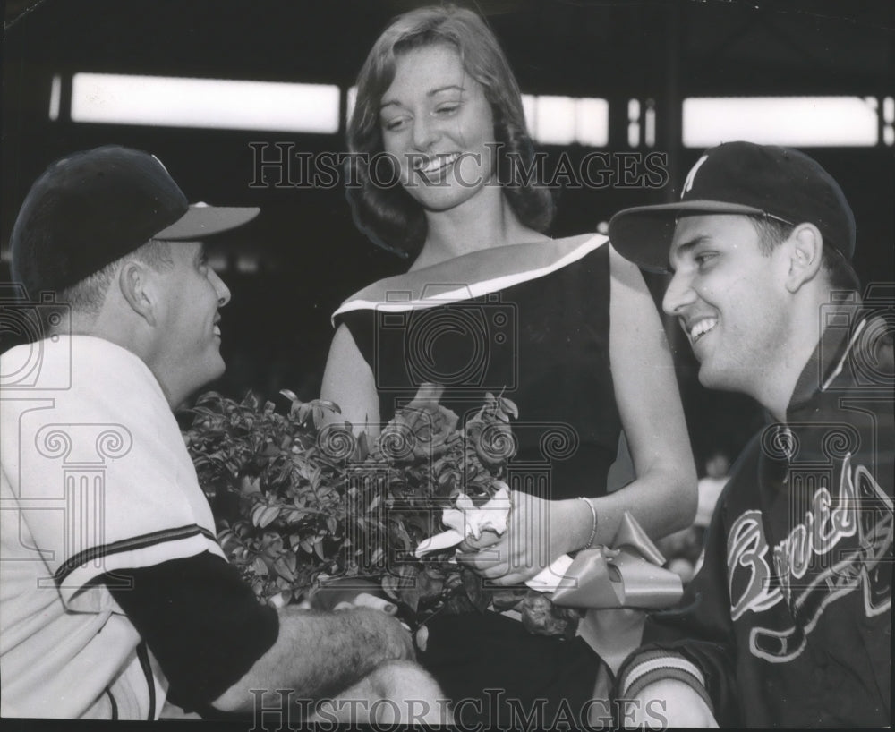 1956 Press Photo Priscilla Perkins, Taylor Philips and Ray Crone at the Stadium