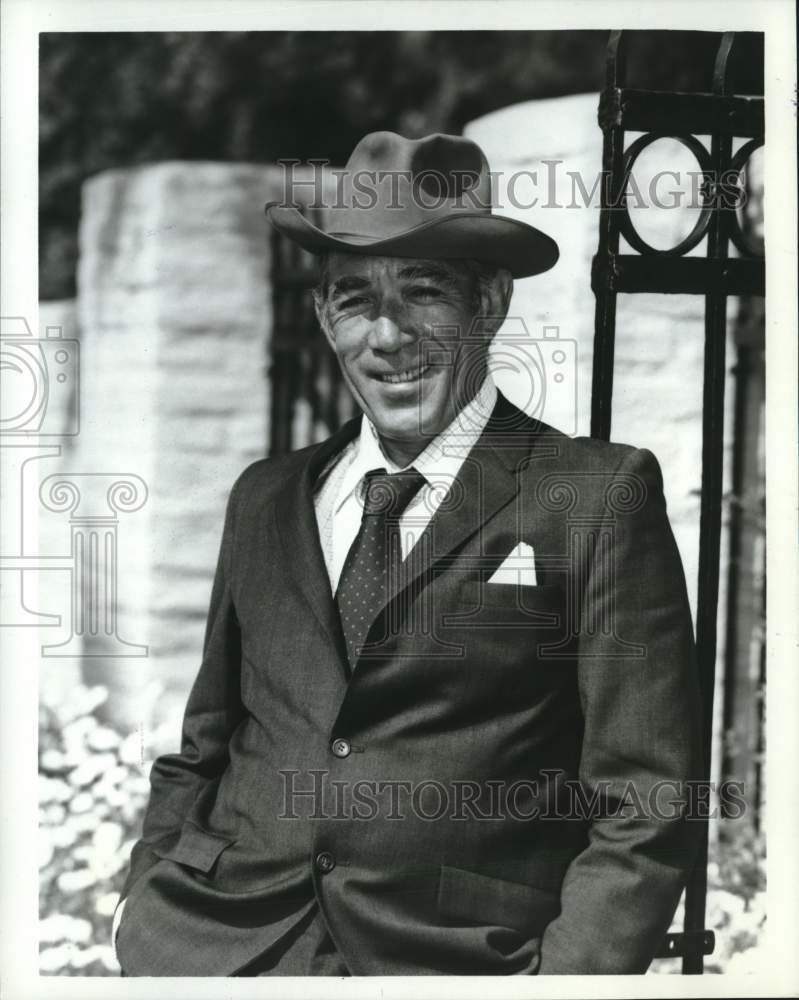 1972 Press Photo Anthony Quinn in "The Man and The City" - mjx34978