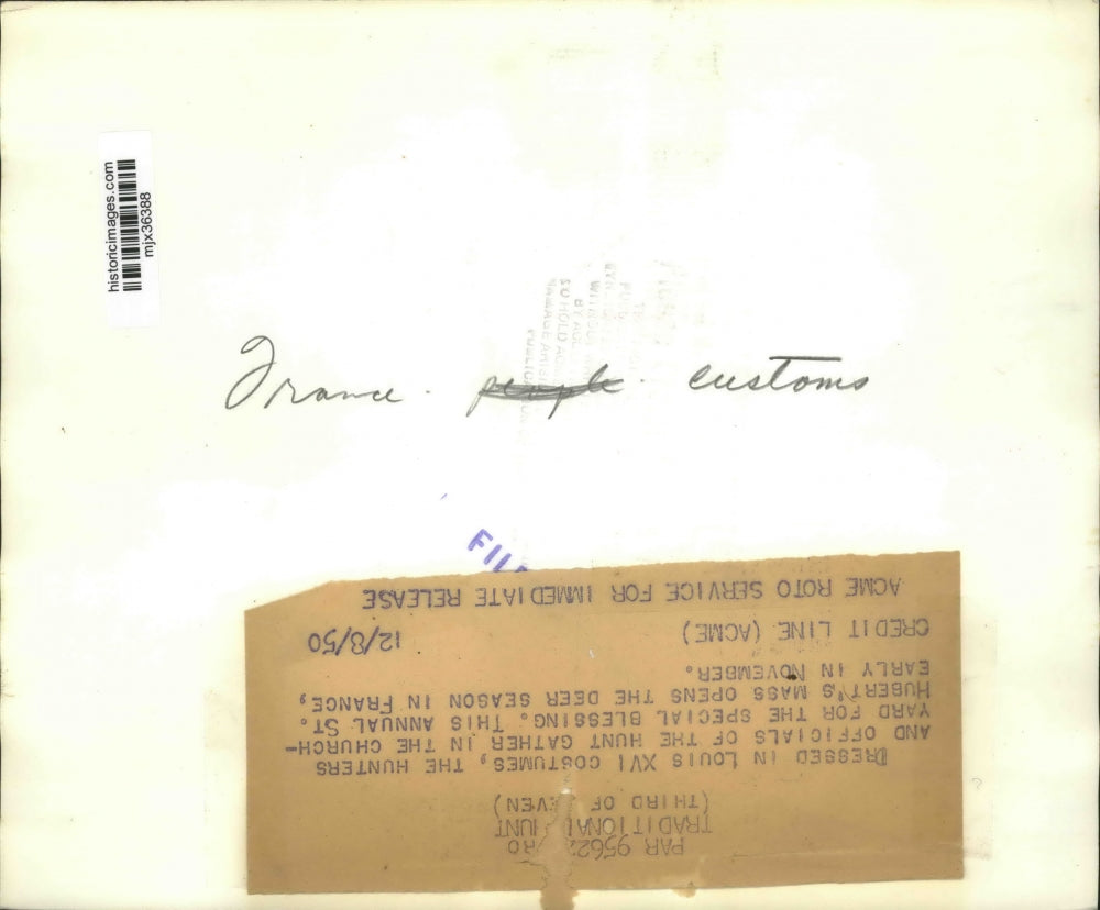 1950 Press Photo Costumed Hunters Gather for Blessing, St. Hubert's Day, France