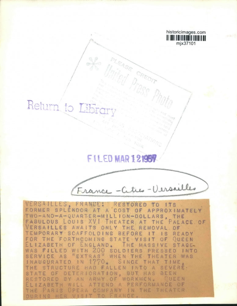 1957 Press Photo Restored Louis XVI Theater in Palace of Versailles, France