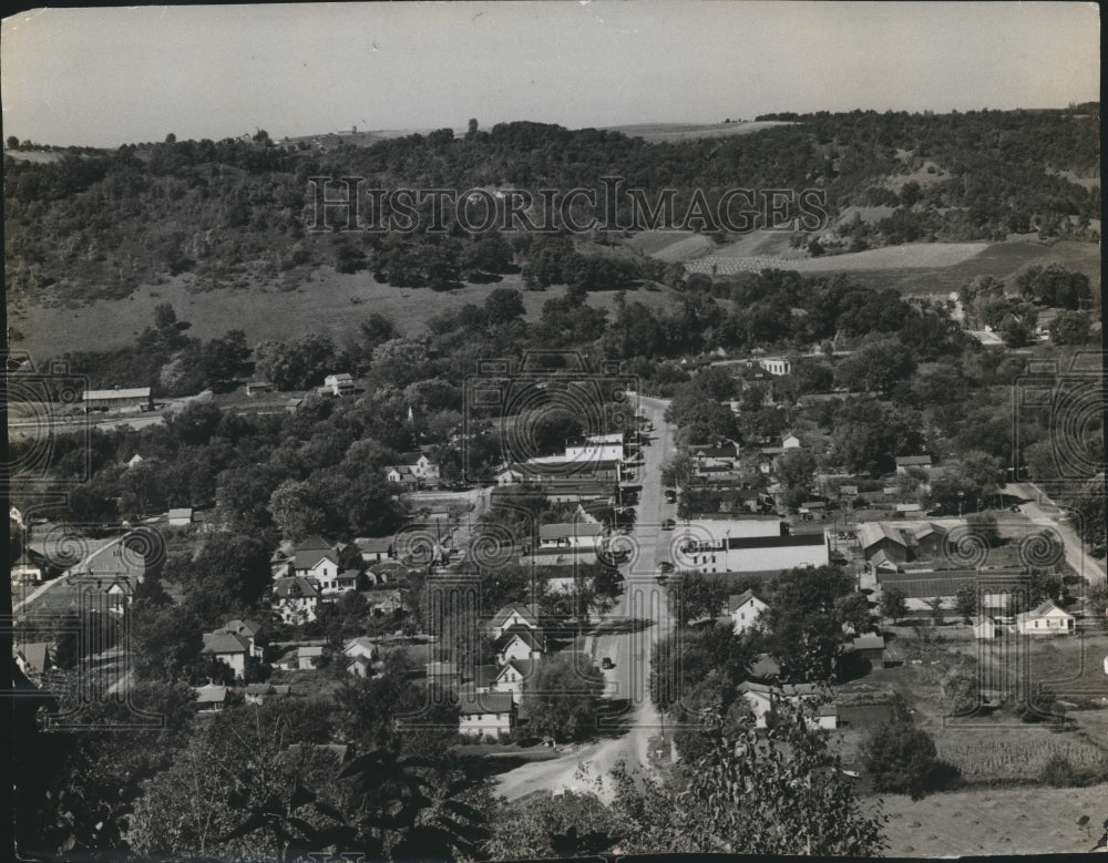 Press Photo Picturesque Town of Gays Mills, Wisconsin - mjx37233
