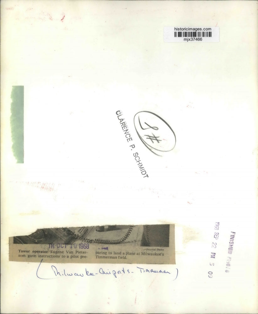 1968 Press Photo Tower Operator Eugene Van Pietersom, Timmerman Field, Milwaukee