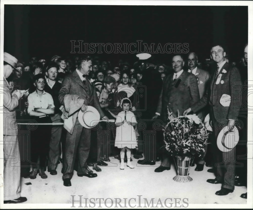 1984 Press Photo Capitol Drive bridge dedication ceremony Milwaukee, Wisconsin- Historic Images