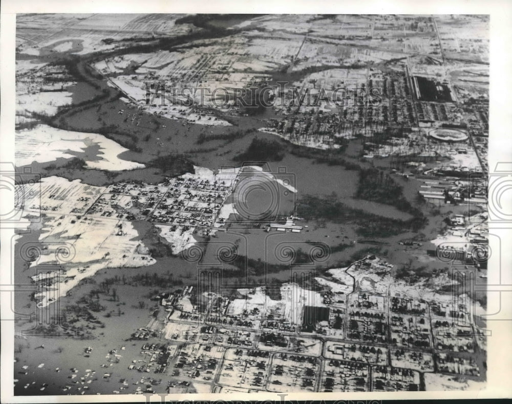 1937 Press Photo Air View of Evansville, Indiana, Surrounds in Ohio River Flood