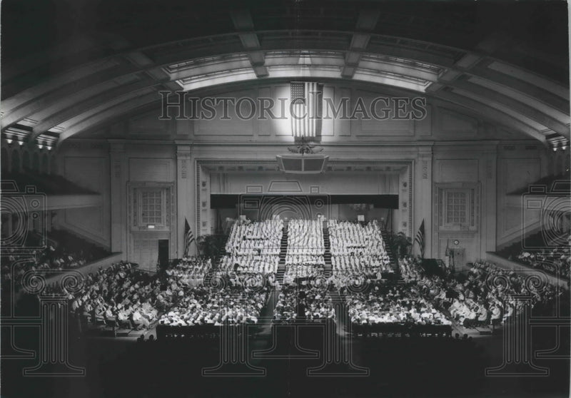 Load image into Gallery viewer, 1950 Press Photo Patrons Fill Seats in Bruce Hall of Milwaukee Auditorium

