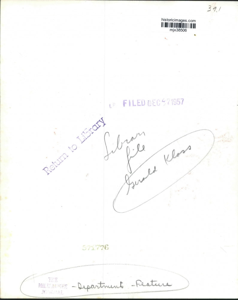 1957 Press Photo Gerald Kloss, Milwaukee Journal - mjx38506