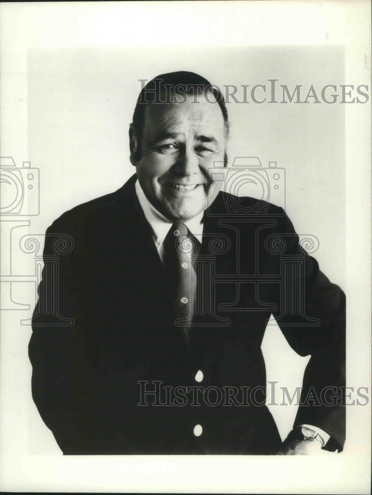 1975 Press Photo Comedian Jonathan Winters - mjx39258