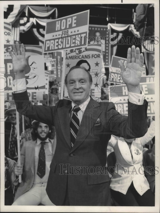 1980 Press Photo Comedian Bob Hope in "Hope for Preesident!" - mjx39450- Historic Images