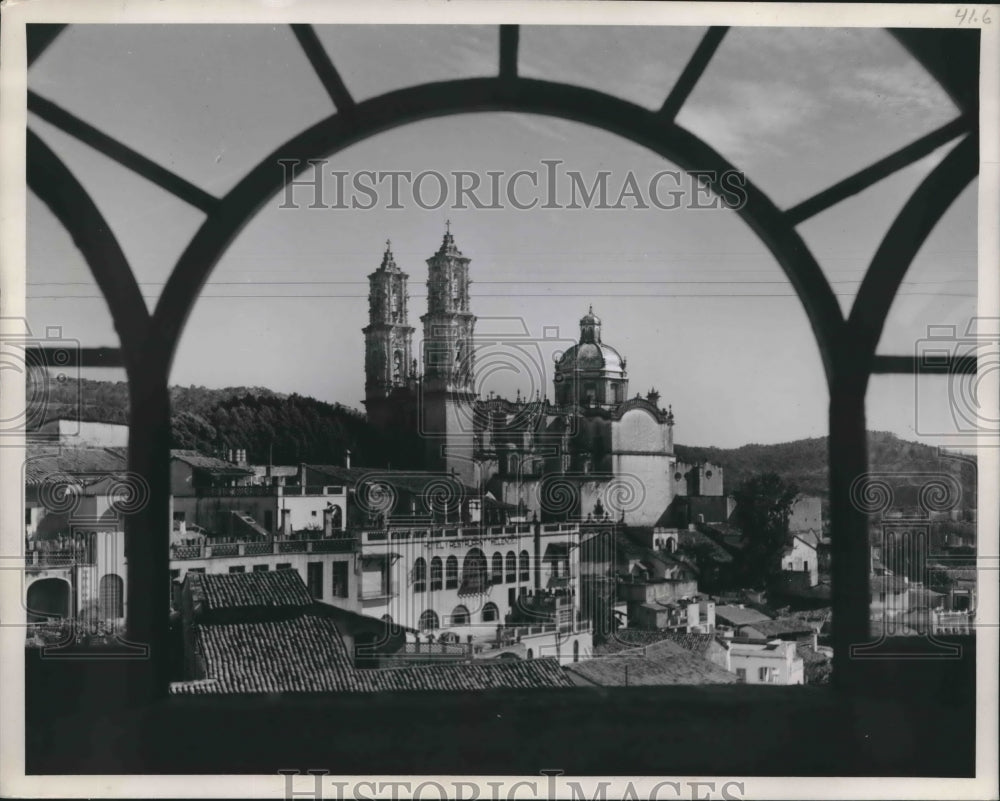 1951 Press Photo View of Santa Prisca Church in Taxco, Mexico- Historic Images