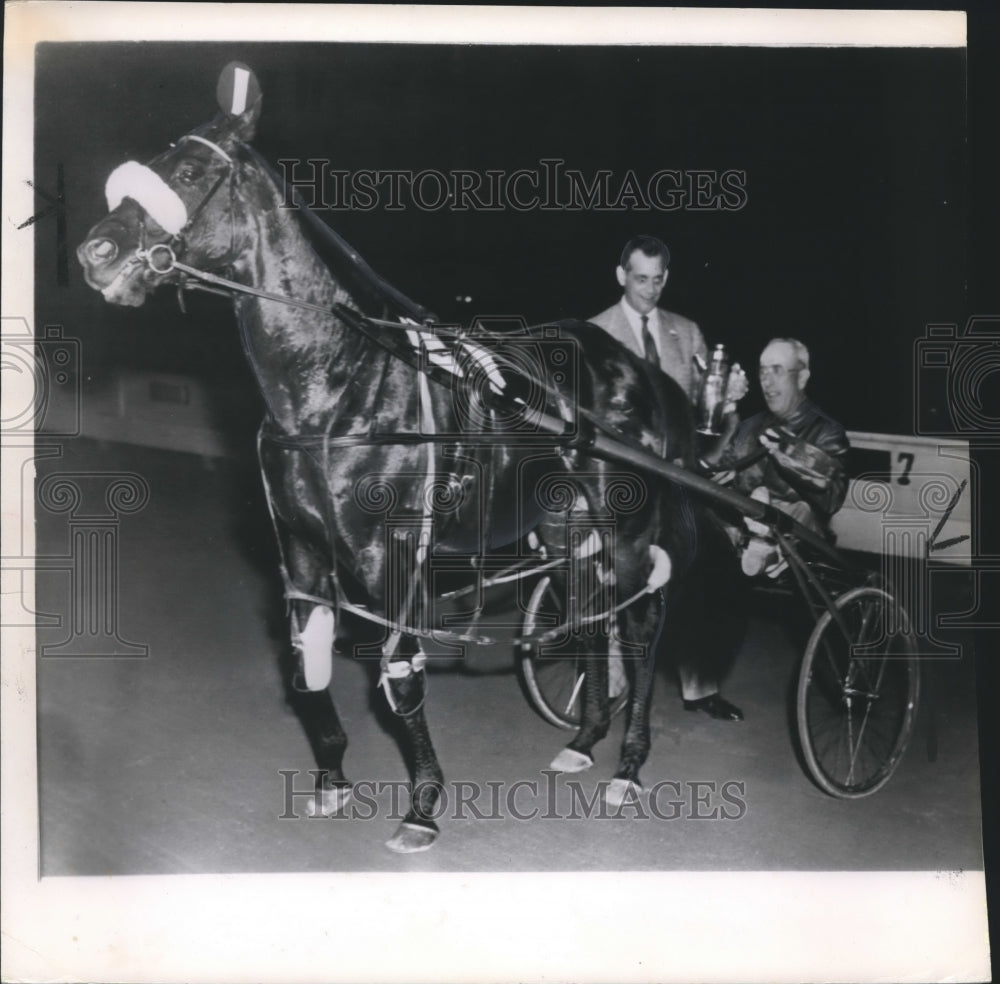 1957 Press Photo Good Time shown with driver Frank Ervin and Ernest Morris.- Historic Images