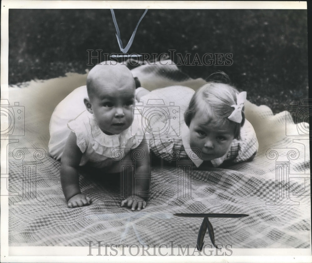 1940 Press Photo Dutch Princess Irene and Beatrix (Queen) - mjx40644- Historic Images