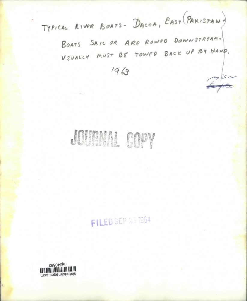 1963 Press Photo Typical river boats in Dacca, East Pakistan. - mjx40883