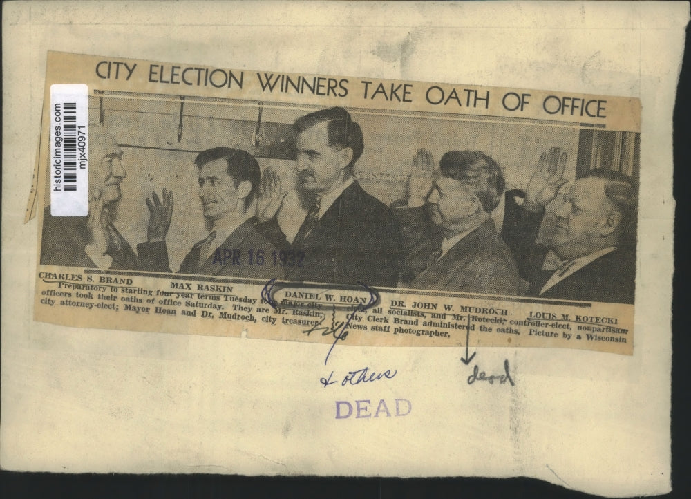 1932 Press Photo Milwaukee City Election Winners Take Oath Of Office - mjx40971