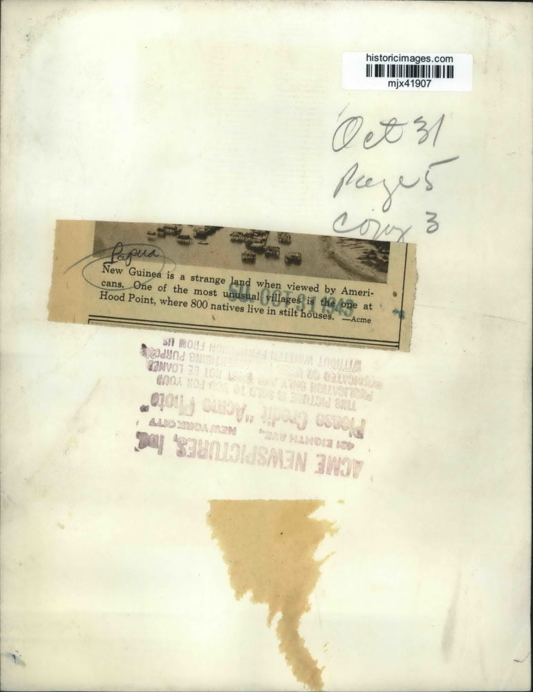 1943 Press Photo Aerial view of stilt houses in New Guinea's Hood Point village