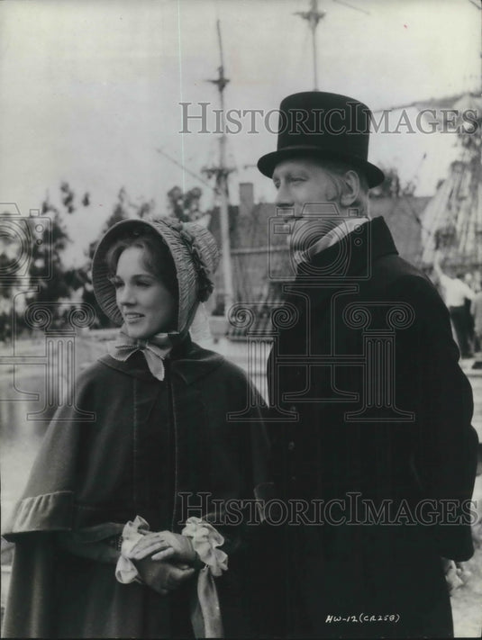 1966 Press Photo Max von Sydow and Julie Andrews in "Hawaii". - mjx42013- Historic Images