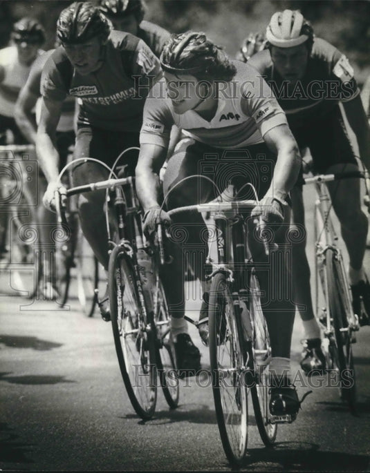 1980 Press Photo Eric Heiden 'studying his options' in cycling race - mjx42495- Historic Images