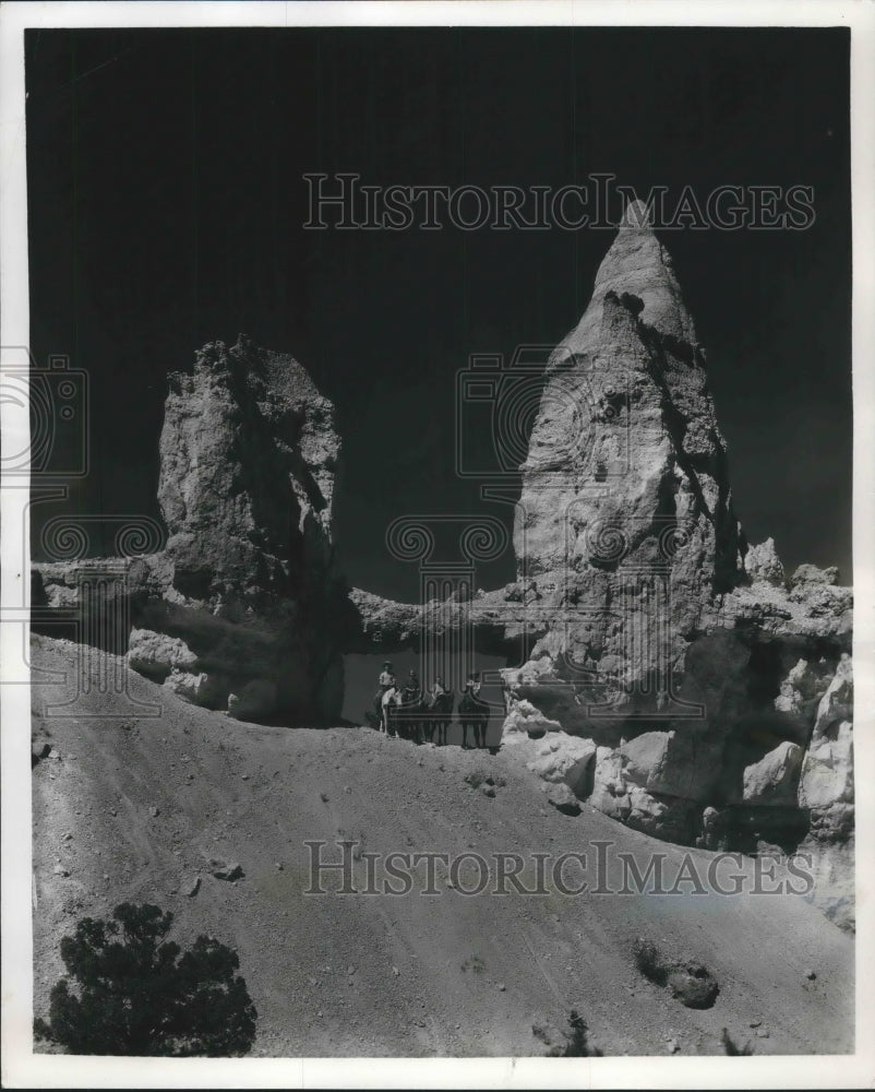 1960 Press Photo View of Tower Bridge in Bryce Canyon National Park, Utah.- Historic Images