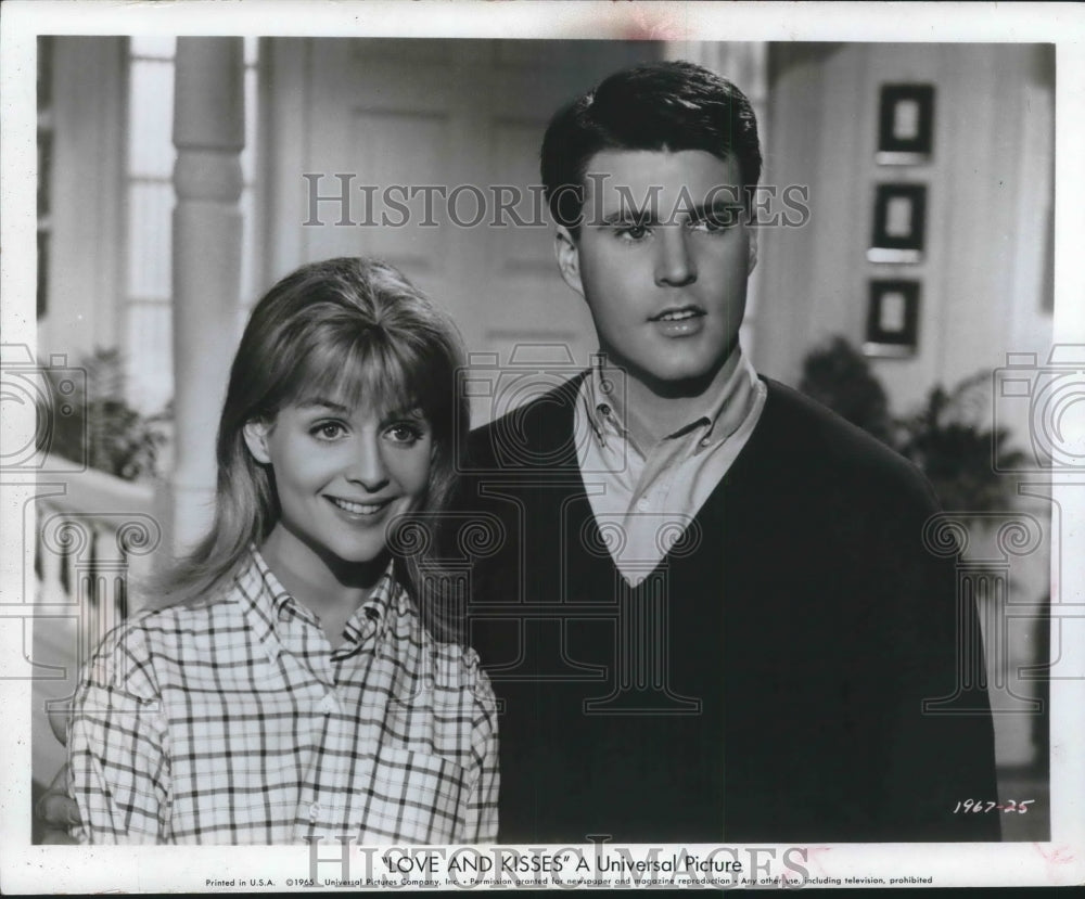 1965 Press Photo Rick Nelson, wife Kristin, play newlyweds in &quot;Love and Kisses&quot;- Historic Images