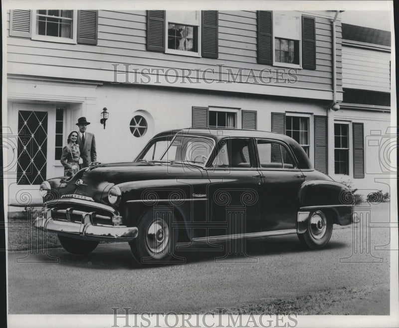 Load image into Gallery viewer, 1952 Press Photo The Plymouth four door Cranbrook sedan. - mjx43064
