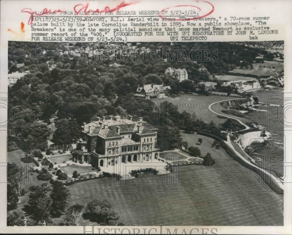 1959 Press Photo View of "The Breakers" built by Cornelius Vanderbilt in 1895.