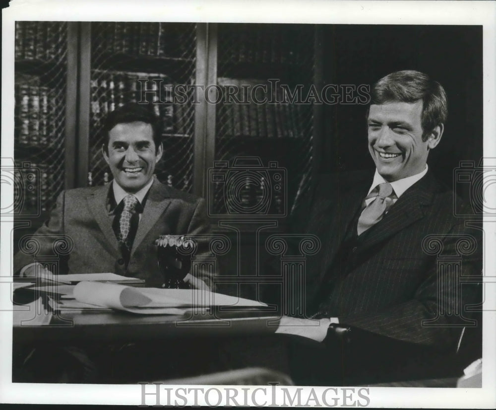 1969 Press Photo Monte Markham and Pat Harrington in &quot;Mr. Deeds Goes to Town&quot;