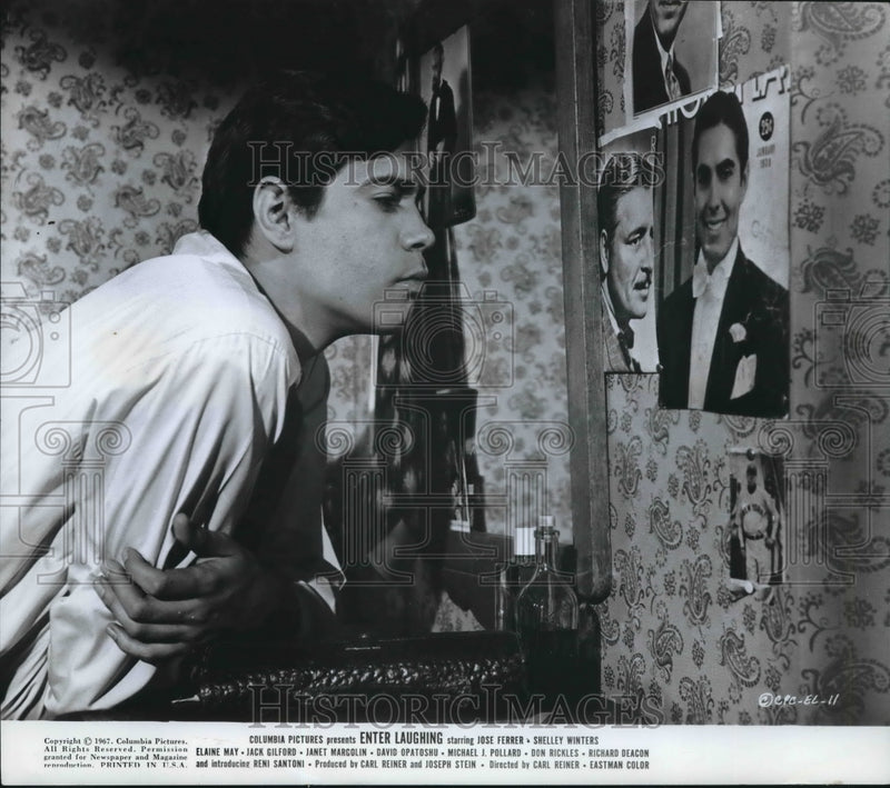 Load image into Gallery viewer, 1967 Press Photo Reni Santoni stars in Columbia Pictures "Enter Laughing"

