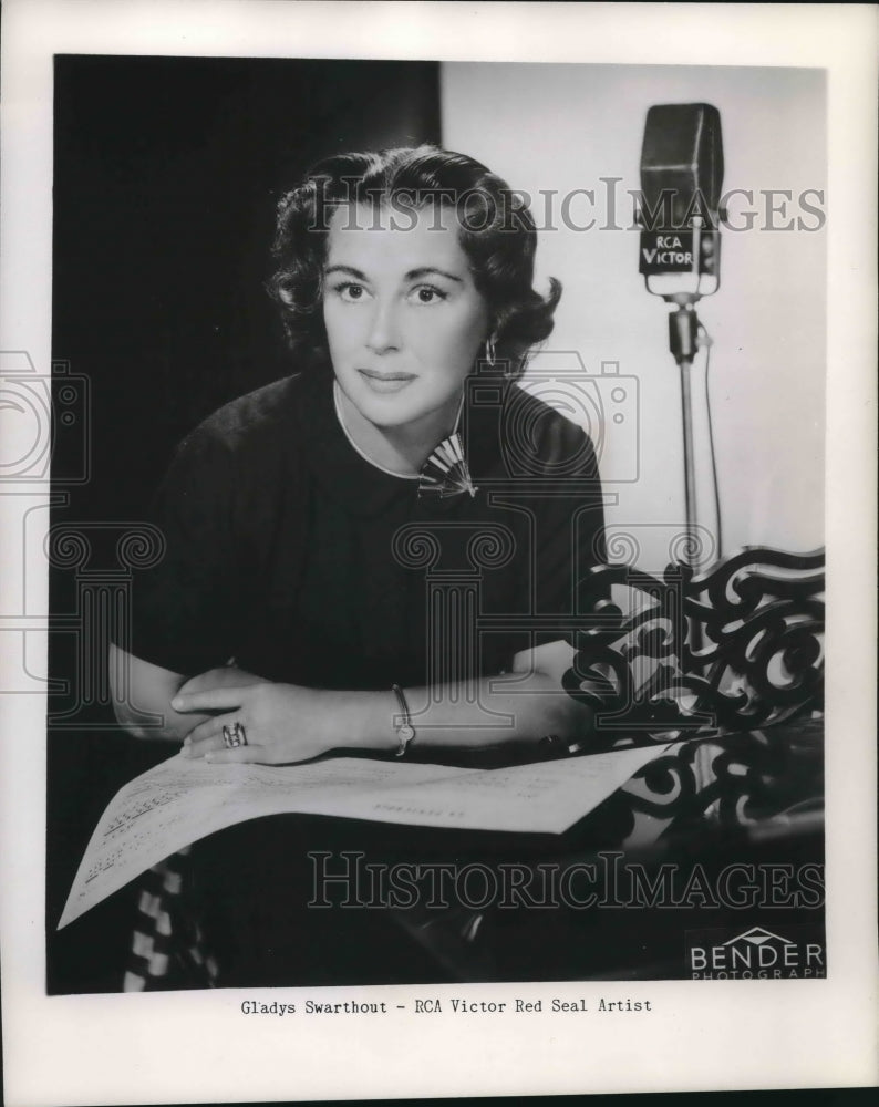 1951 Press Photo Photograph of singer Gladys Swarthout. - mjx44083