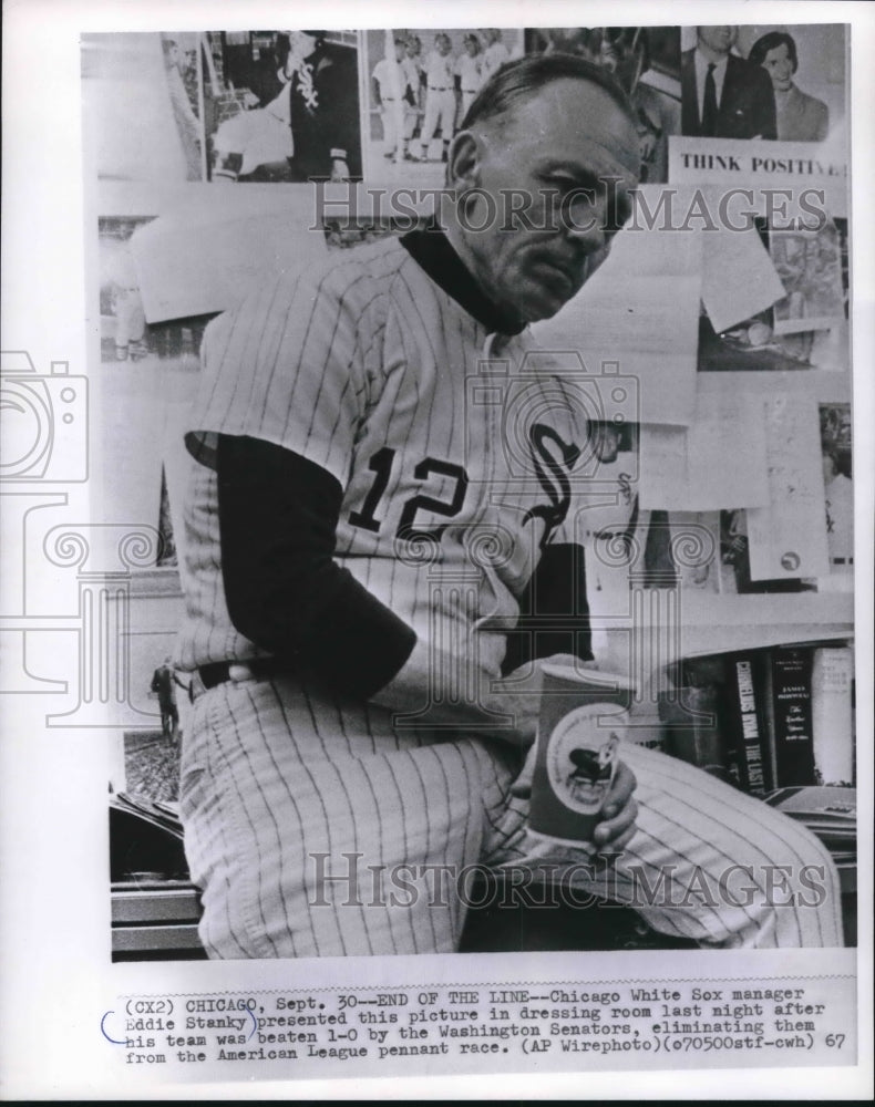 1967 Press Photo Chicago White Sox Manager, Eddie Stanky, in the dressing room- Historic Images