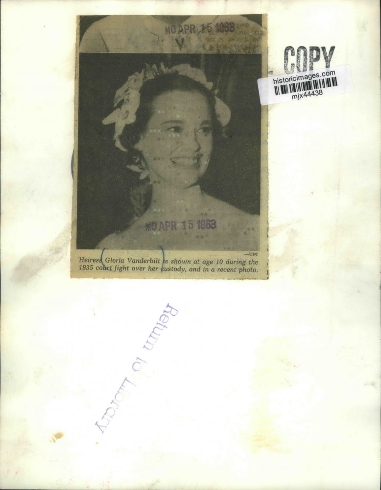 1959 Press Photo Photographs of Gloria Vanderbilt at age 10 and at 35 years old.