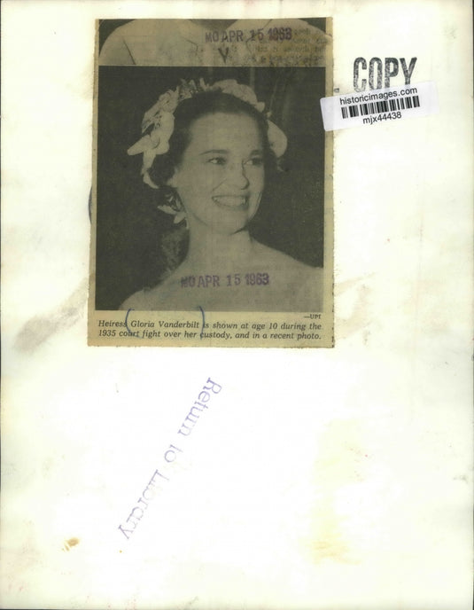 1959 Press Photo Photographs of Gloria Vanderbilt at age 10 and at 35 years old.
