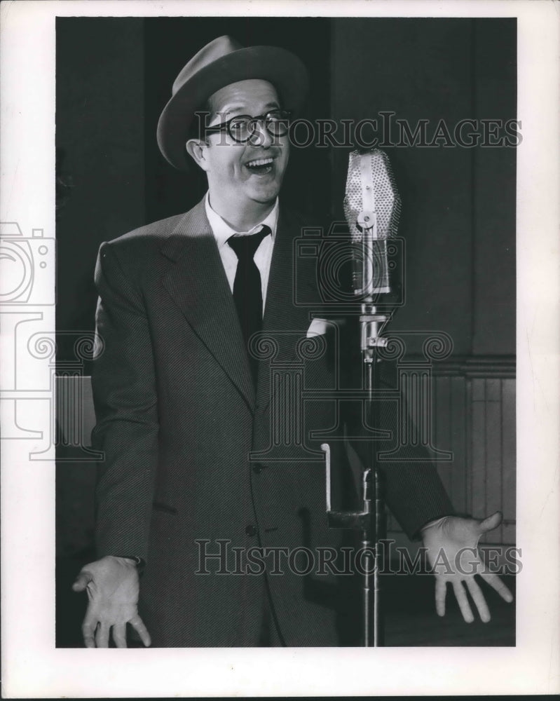 1953 Press Photo Phil Silvers in Top Banana. - mjx44647- Historic Images