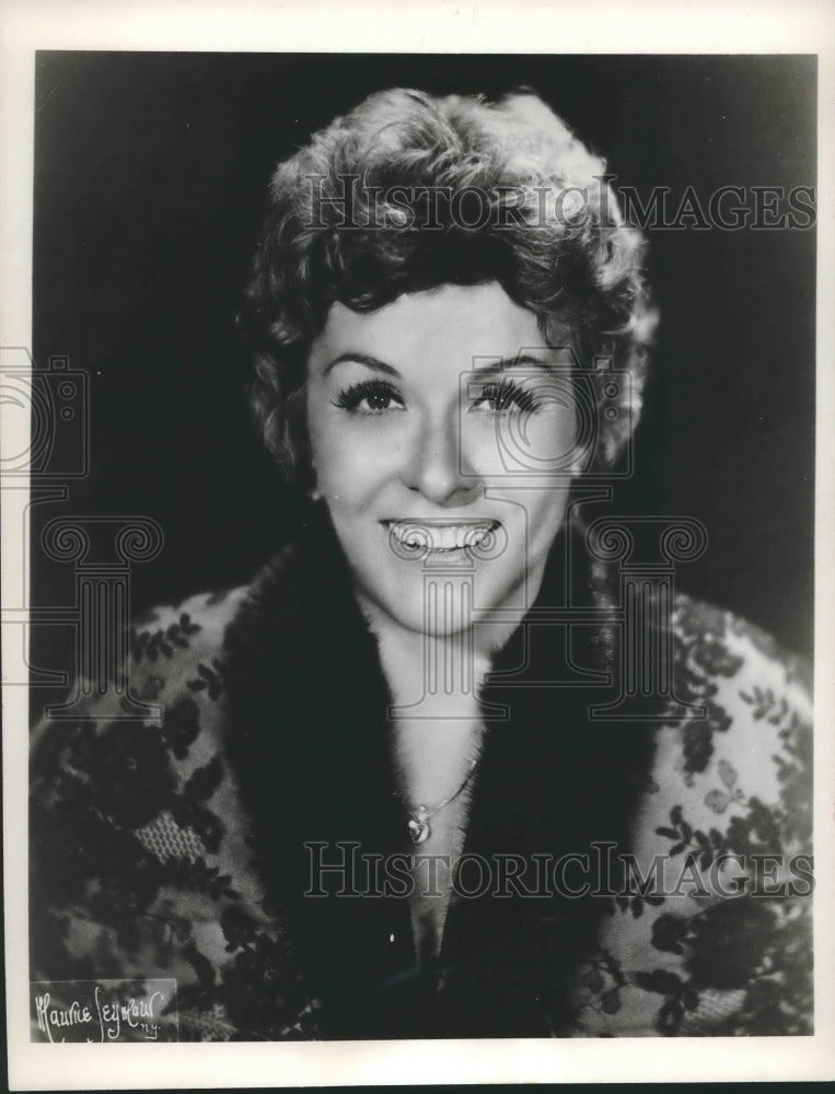 1962 Press Photo Singer Roberta Sherwood - mjx44741
