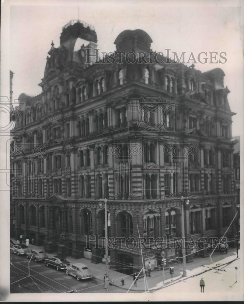 1948 Press Photo View of the Mitchell Building in Milwaukee. - mjx44827- Historic Images