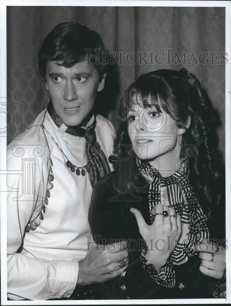 1968 Press Photo Andrew Prine and Susan Saint James in &quot;The Name of the Game&quot;.- Historic Images