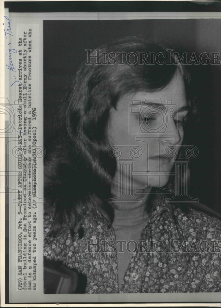 1976 Press Photo Patricia Hearst after early morning x-ray in her defense.- Historic Images
